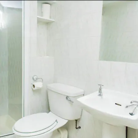 Hotell Avonmore London