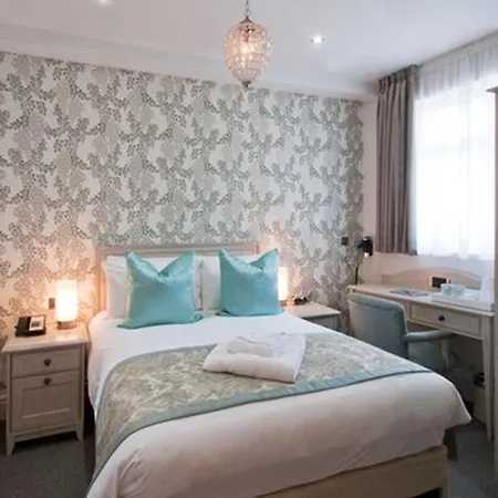 Hotel W12