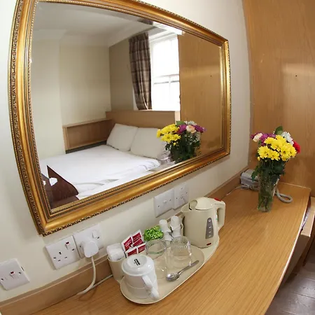 Holland Court London
