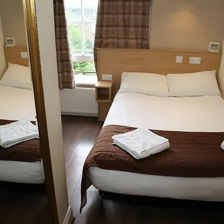 Holland Court London