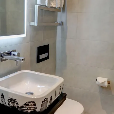 Western Delmere Hotel 3*