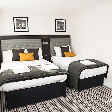 The Tudor 3*