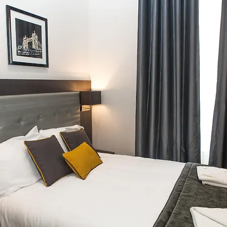 Hotel The Tudor