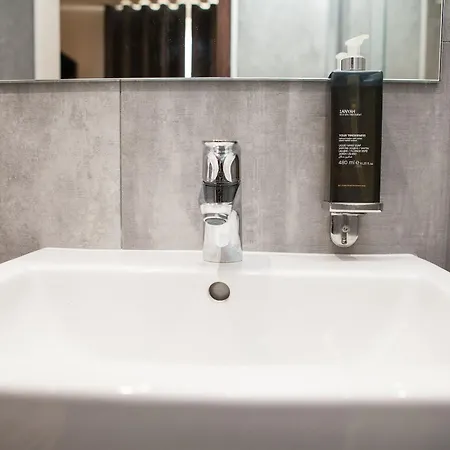 Hotel The Tudor 3*