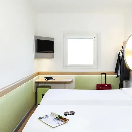 Hotel Ibis Budget London 2*