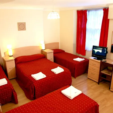 Elmwood Hotel 2*