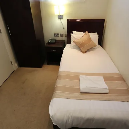 The Kensington 3*