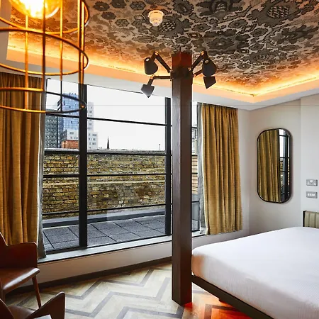 New Road Hotel