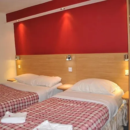 Carlton 2* London
