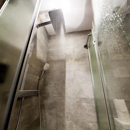 Hotel St George's Victoria London