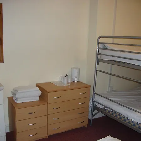 Continental Hostel *