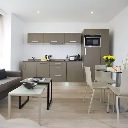 The Rosebery By Supercity Aparthotel 4*