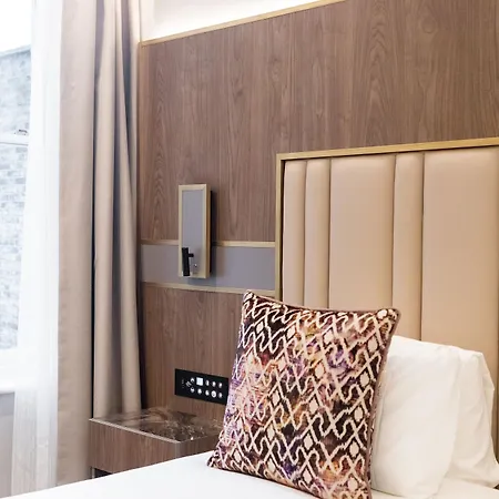 Merit Kensington Hotel 4*