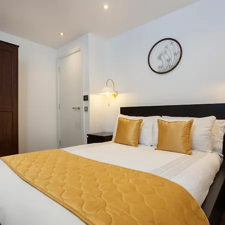 Park View Apartment *