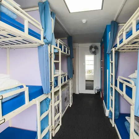 Craven Gardens 3*