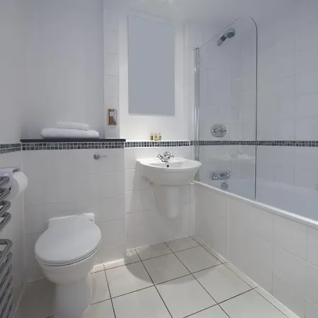 Marlin Stratford 4* London