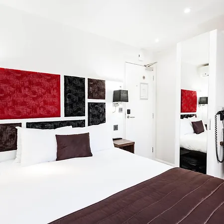 Chiswick Hotel 4*