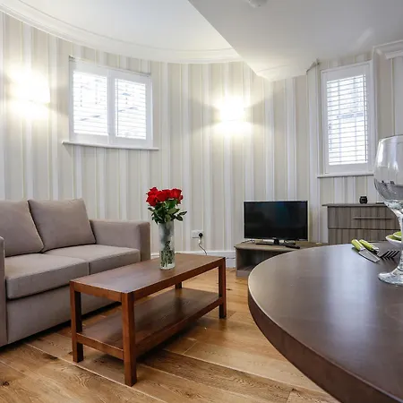 Lancaster Gate Apartment London