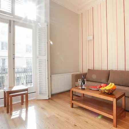 Lancaster Gate Apartment *