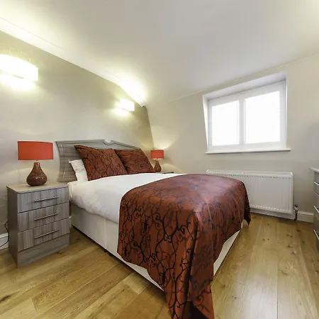 Lancaster Gate Apartment