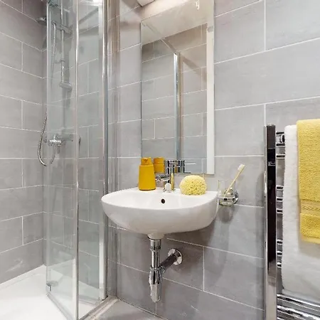 Minimalist Studio Apartments At Westcombe House In Greenwich * London