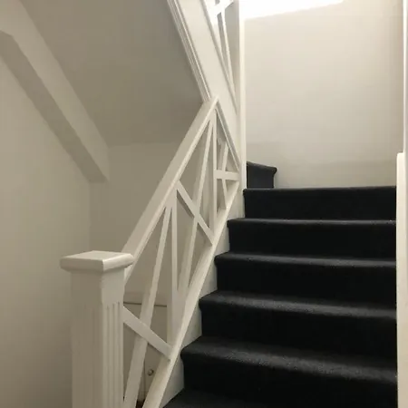 Homestay Modern Furnished Studio