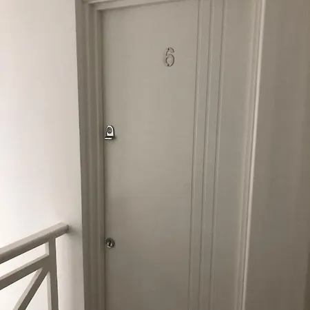 Homestay Modern Furnished Studio London