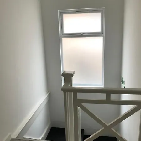 Homestay Modern Furnished Studio *