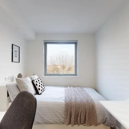 Apartment Minimalist Studio Apartments At Westcombe House In Greenwich London