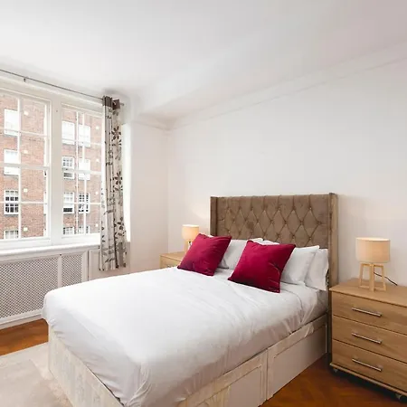 **authentic & Spacious 5 Bed Apartment/hyde Park** London