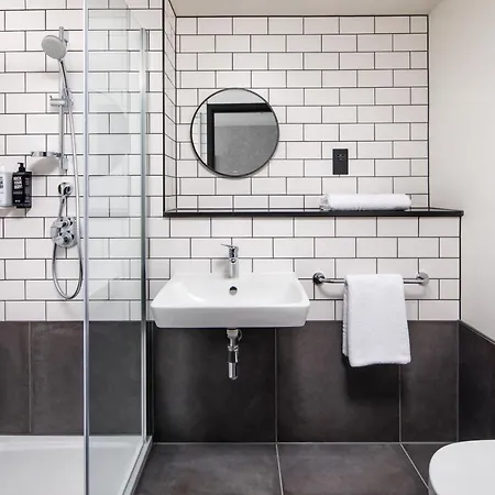 호텔 Ibis London Point 서턴