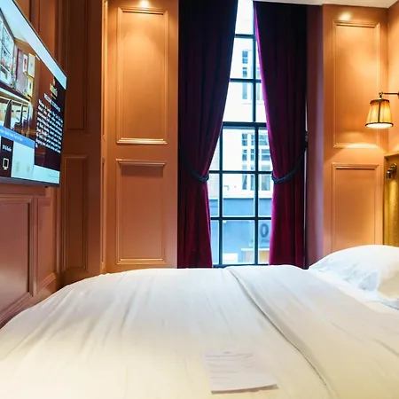 Mimi's Soho 4*