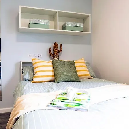 Minimalist Studio Apartments At Westcombe House In Greenwich Apartment London