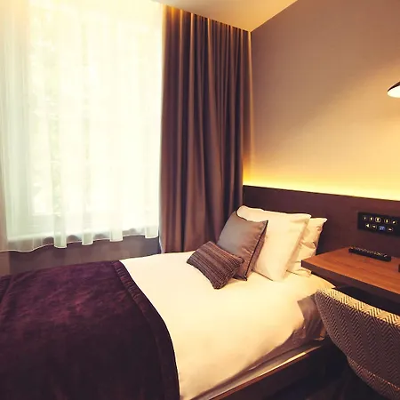 Western Delmere Hotel 3*