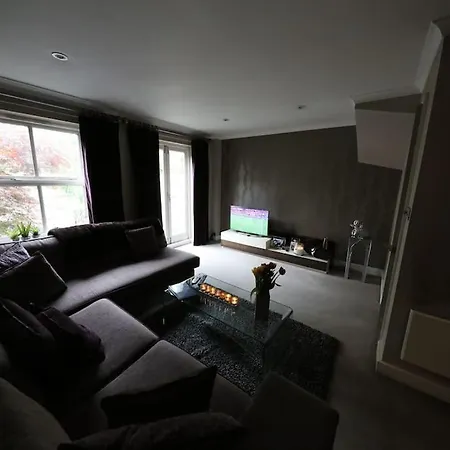 Style Boutique 2 Bedroom House W/garden Holiday home London