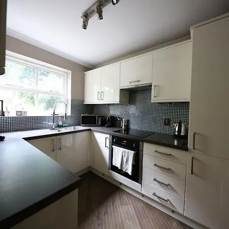 Style Boutique 2 Bedroom House W/garden *