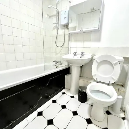 Apartament No2326 Tree-hole *