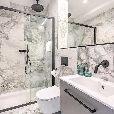 Modern & Chic One Bedroom In Fitzrovia By Sojo Apartment London