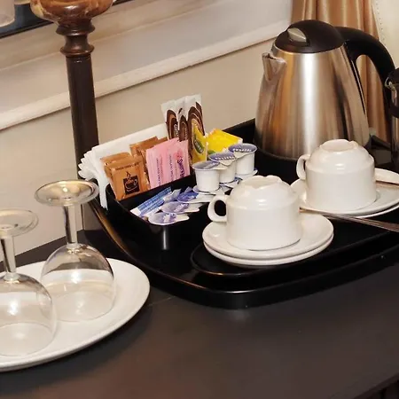 Hotel Classic Hyde Park 2*