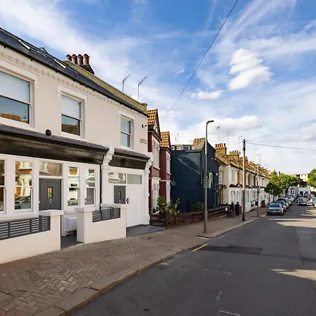 The Battersea Secret - Trendy 3bdr Flat With Patio Appartement *