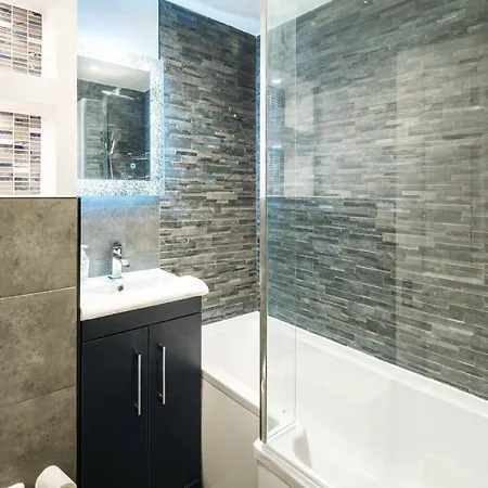 Delightful 1-bedroom In Whitechapel Appartamento *