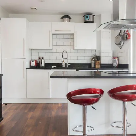 Apartment Pass The Keys Trendy In Location *