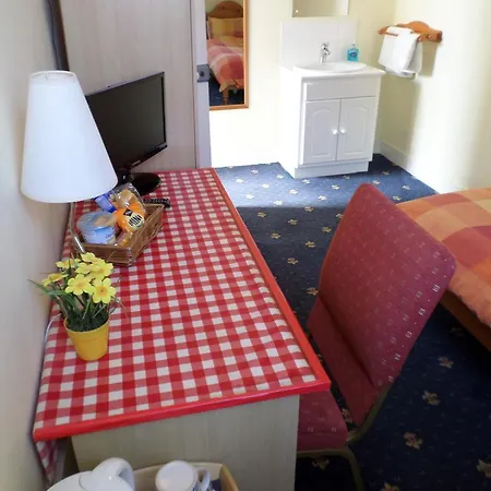 Atini 3* Croydon