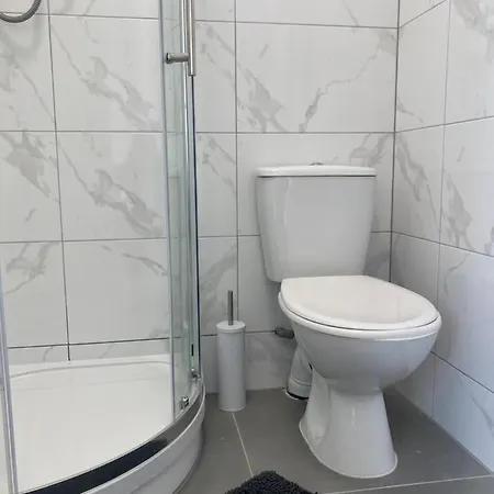 Homestay Modern Furnished Studio
