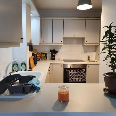 Luxury Private Mews Modern In The