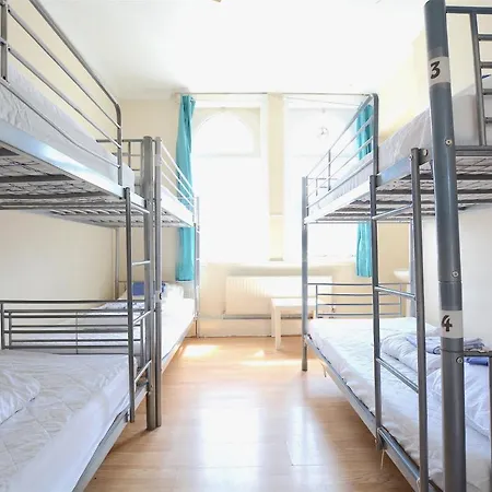 NX London Hostel *