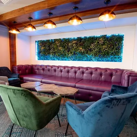 Roomzzz Stratford 4* Λονδίνο
