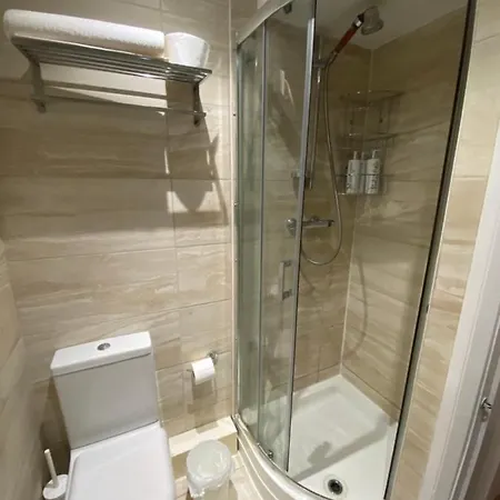 Stunning 2 Bed Flat In Ladbroke Grove