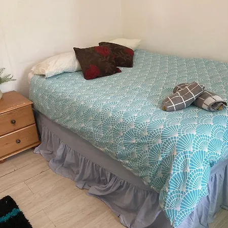 Renovated Family With Shared Kitchen And Bathroom In Angel *