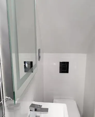 Stunning New Build Mezzanine Style Apartment *